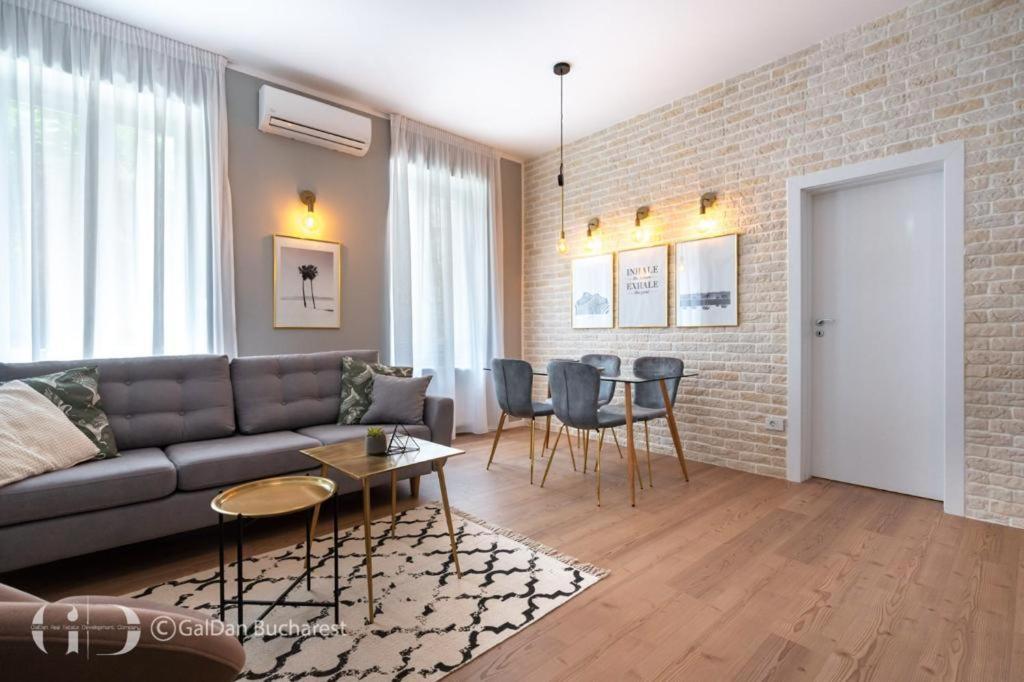 The Loft Luxury Apartments-Near The Park In The City Center Bucarest Exterior foto