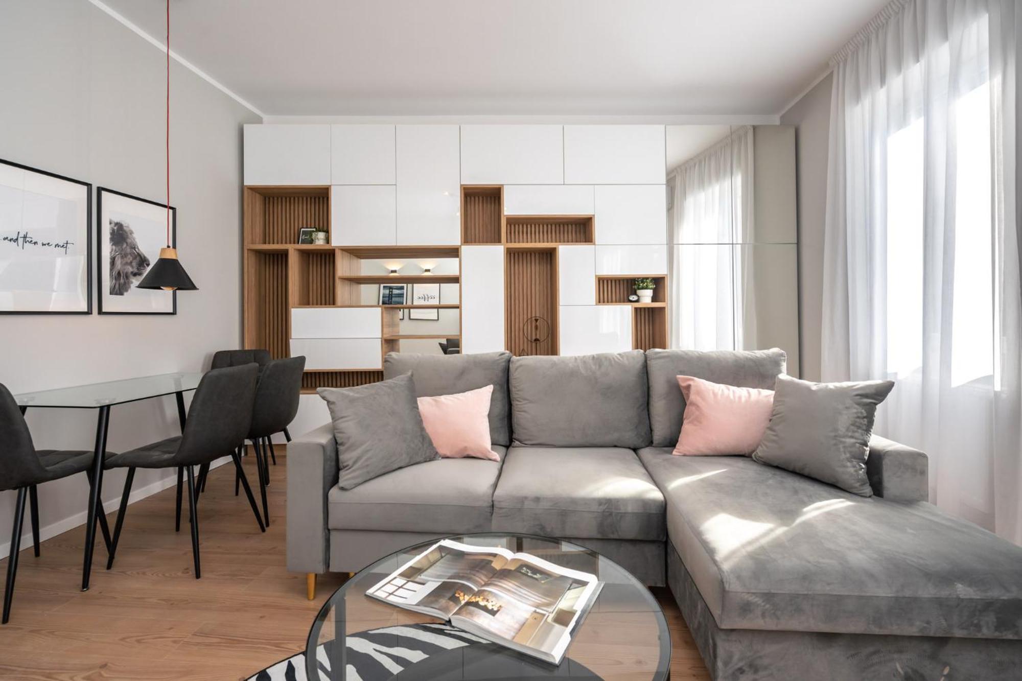 The Loft Luxury Apartments-Near The Park In The City Center Bucarest Exterior foto